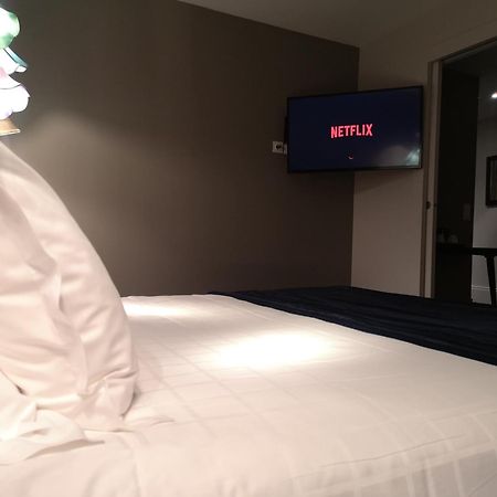 Hotel Le Cinq Hyper - Centre Chambéry Eksteriør bilde